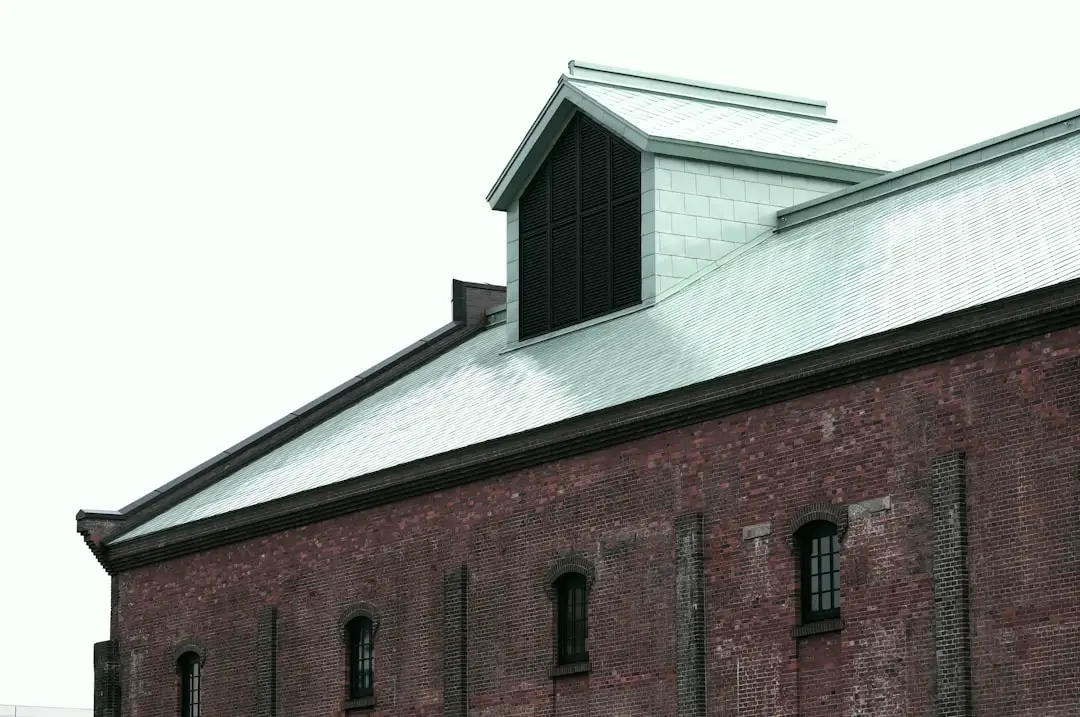Warehouse Roofing Solutions: Durability Meets Efficiency